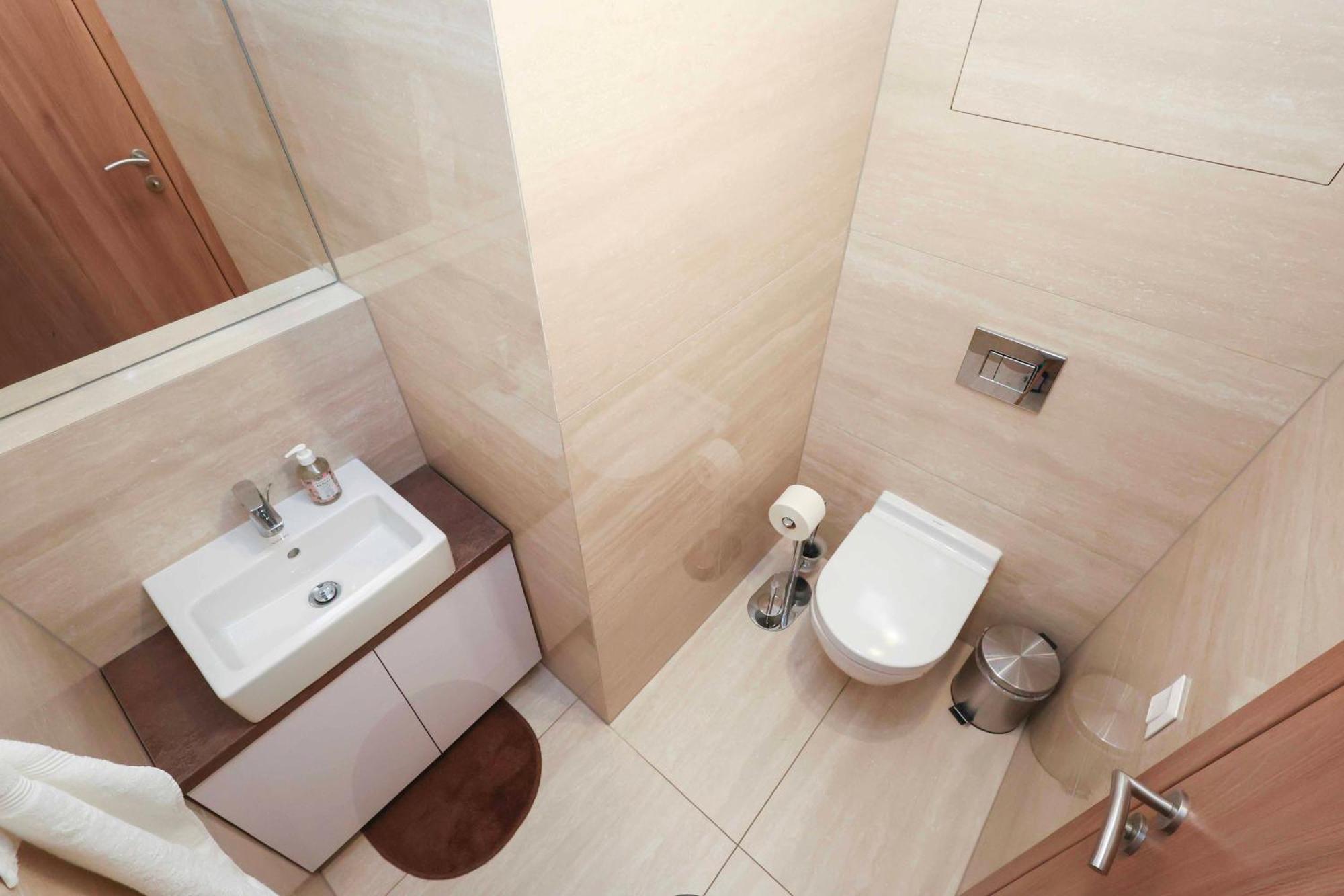 Sky Park Tower 2, Luxury With Free Parking Pressburg